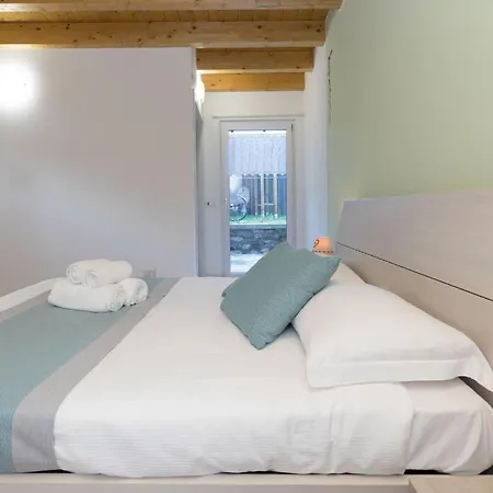 Residenze Lariane Apartment